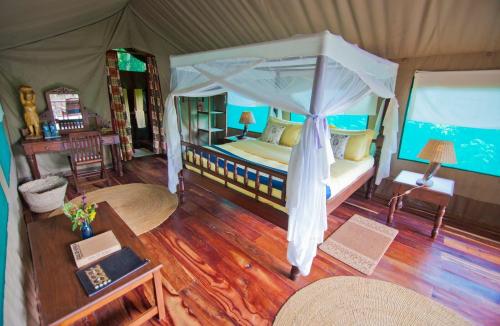mbali mbali room